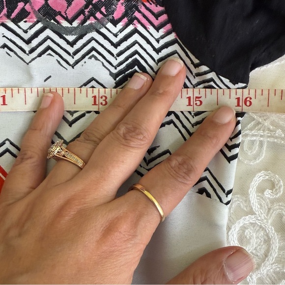 Chic Geometric Long Sleeve Dress - Black, White, Red - Picture 10 of 10